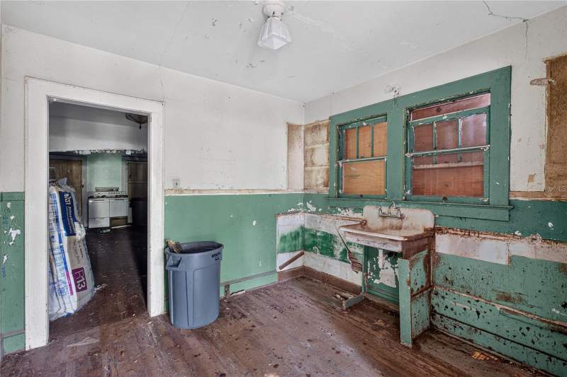3 bedroom Single Family Residence at 27 N Mills Avenue, Hill Mrs H Parker Resub, Orlando — photo 5