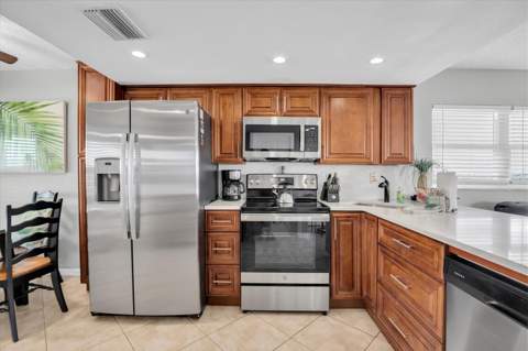 5445 Gulf Boulevard #Ph1, St Pete Beach FL - photo 14 of 43