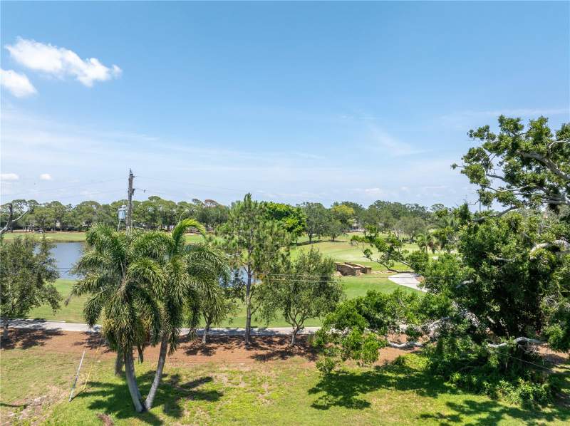 3 bedroom Single Family Residence at 167 Almedo Way, Snell Isle Shores, St Petersburg — photo 5