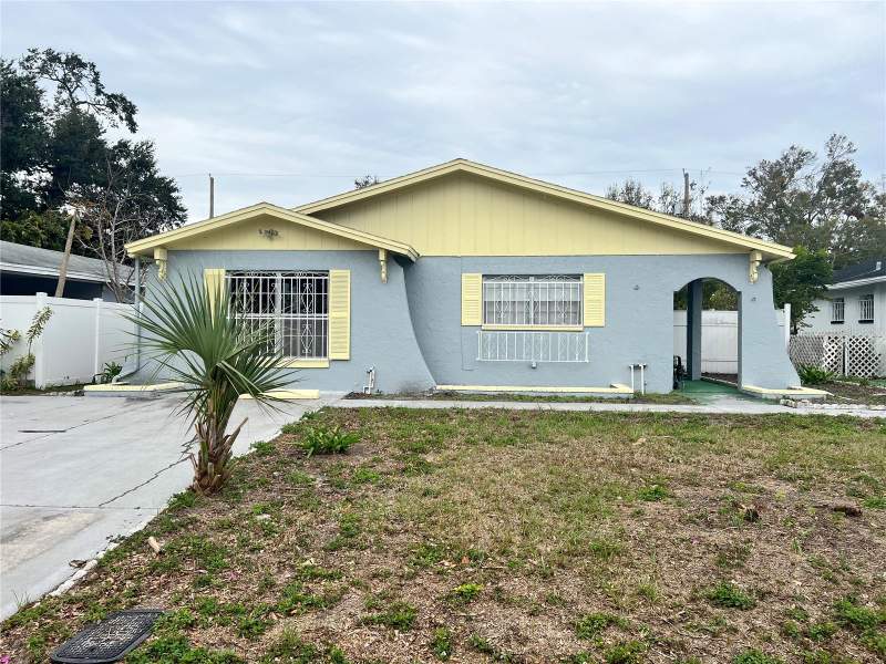 Mac FarlanesHomes for Sale in Tampa, FL