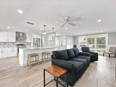 10469 Imperial Point Drive, Largo FL - photo 24 of 77
