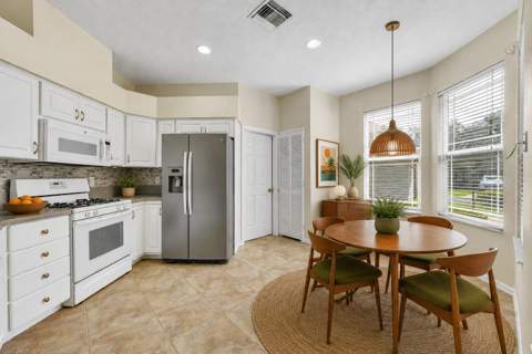 21630 Regency Park Ln, Leesburg FL - photo 6 of 6