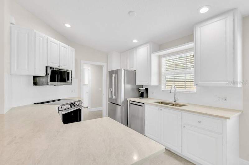 2 bedroom Villa at 5868 Helicon Place, Villagewalk, Sarasota — photo 4