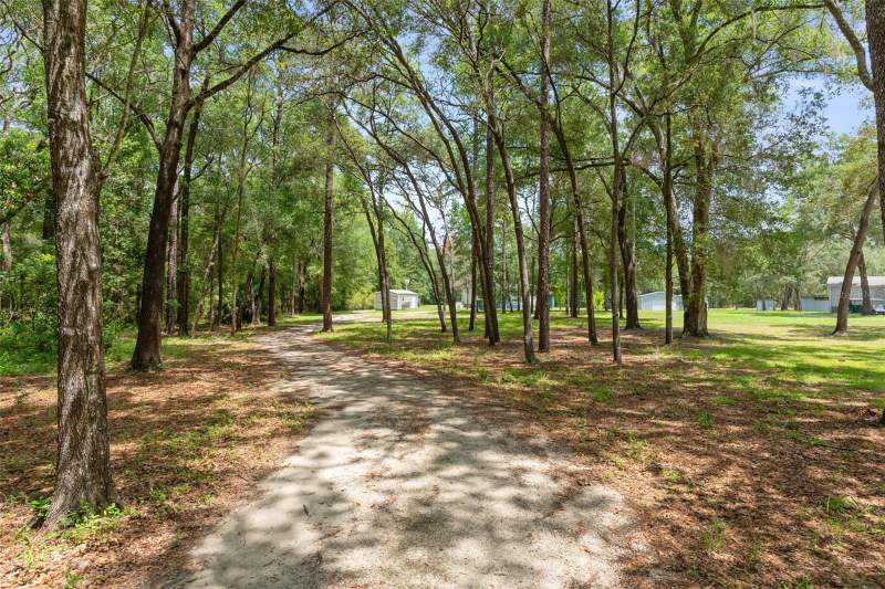 3 bedroom Manufactured Home at 18303 SW 27th Street, Lake Tropicana Ranchettes, Dunnellon — photo 3