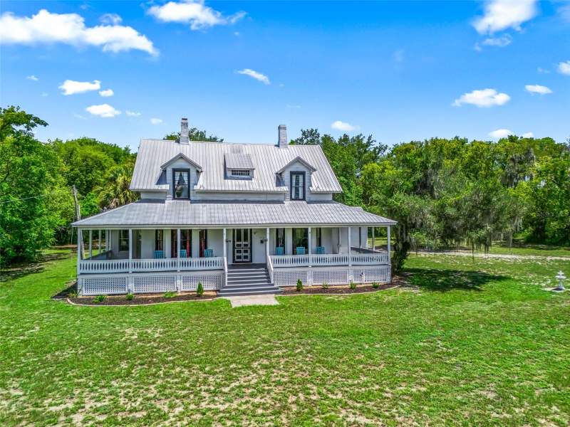 4 bedroom Single Family Residence at 511 E Mirror Lake Drive, Fruitland Park, Fruitland Park — photo 5