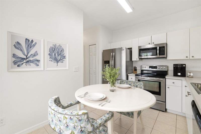 3 bedroom Townhouse at 10925 Winter Crest Drive, Rivercrest Townhomes West Phase 1, Riverview — photo 4