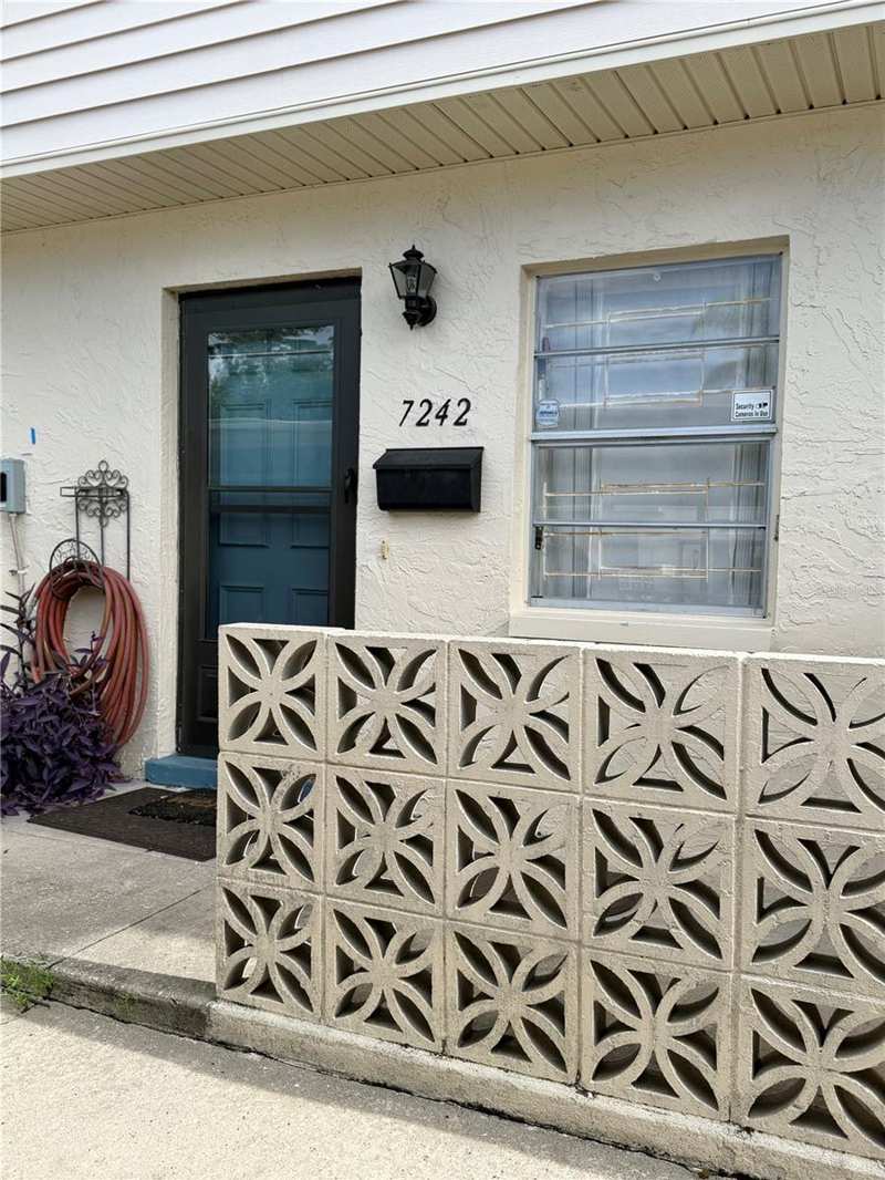 2 bedroom Condominium at 7242 Stone Haven Court #7242, Townhouses At Bonnie Bay Condo, Pinellas Park — photo 1