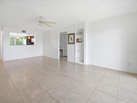13626 Greenfield Drive #401, Tampa FL - photo 13 of 45
