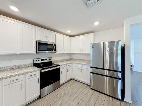 12951 Del Lago Drive, Astatula FL - photo 6 of 6
