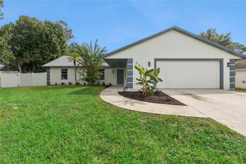 4 bedroom Single Family Residence at 3211 Travelers Palm Drive, Florida Shores 01, Edgewater — photo 1