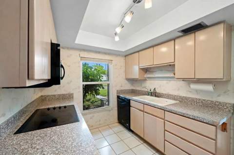 4329 Brittany Lane #59, Sarasota FL - photo 6 of 6