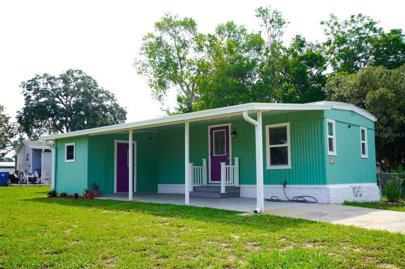 2 bedroom Manufactured Home at 8114 Western Circle Drive, High Point Mh Sub, Brooksville — photo 2