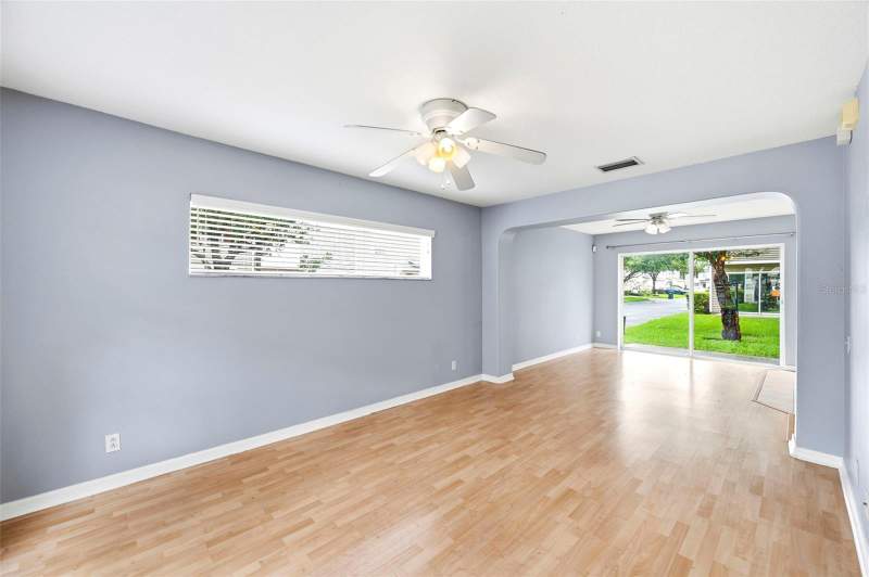 2 bedroom Townhouse at 8013 Boone Drive, Cumberland Trace, Largo — photo 4