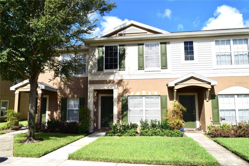 2 bedroom Townhouse at 12337 Foxmoor Peak Drive, Panther Trace Ph 1 Townhome, Riverview — photo 2