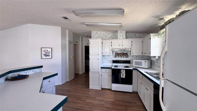 2 bedroom Manufactured Home at 236 Ramsgate Way, Sweetwater Golf & Tennis Club, Haines City — photo 5