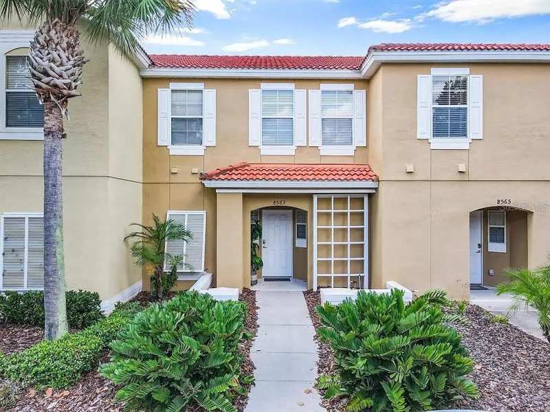 3 bedroom Townhouse at 8563 Bay Lilly Loop, Encantada Ph 1, Kissimmee — photo 1