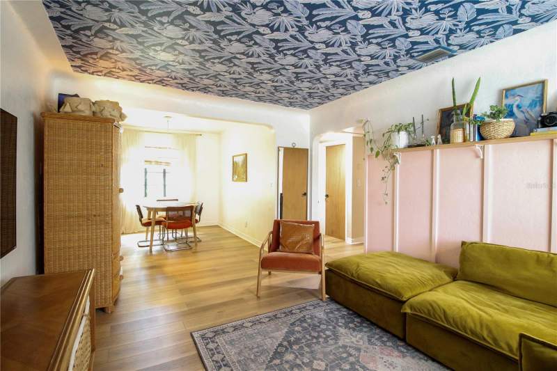 2 bedroom Single Family Residence at 3920 5th Avenue, Roberts Sub, St Petersburg — photo 2