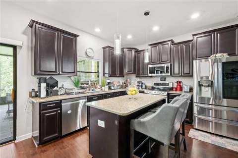 5049 Ivory Stone Drive, Wimauma FL - photo 12 of 67