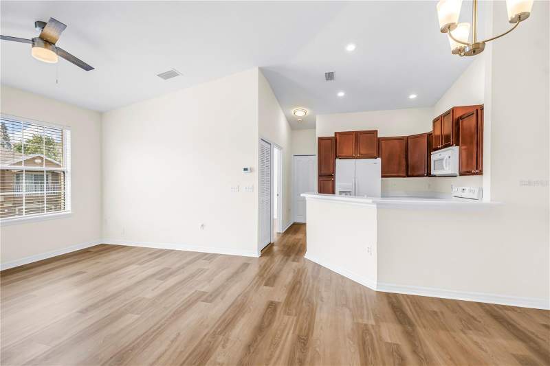 2 bedroom Townhouse at 9006 Moonlit Meadows Loop, Eagle Palm Ph II, Riverview — photo 4