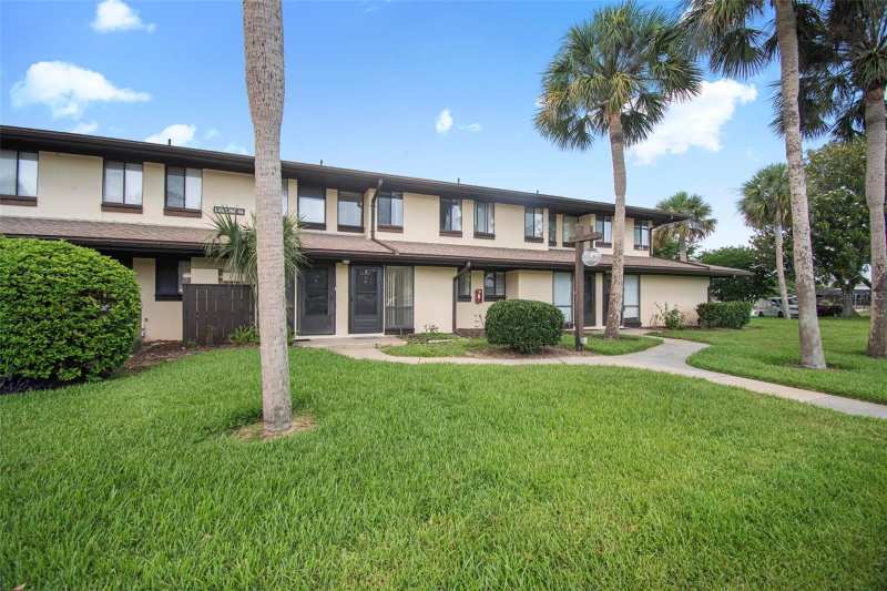 2 bedroom Townhouse at 44 Club House Drive #106, Palm Club Condo, Palm Coast — photo 1