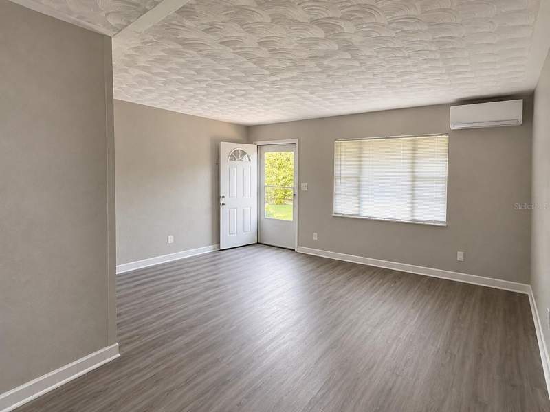3 bedroom Single Family Residence at 1044 58th Avenue, North Euclid Ext 1, St Petersburg — photo 2