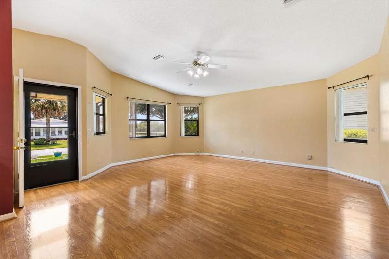 2 bedroom Single Family Residence at 1532 E Schwartz Boulevard, Orange Blossom Garden, The Villages — photo 4