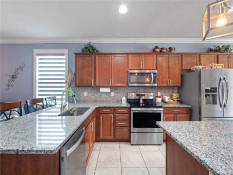 3570 Southern Cross Loop, Kissimmee FL - photo 6 of 36