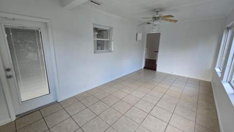 8420 Tupelo Drive, Tampa FL - photo 12 of 15