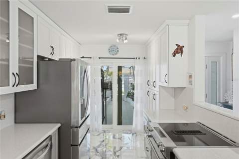 573 Boca Ciega Point Boulevard, St Petersburg FL - photo 11 of 72