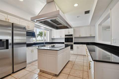 1520 Gulf Boulevard, Belleair Beach FL - photo 9 of 62