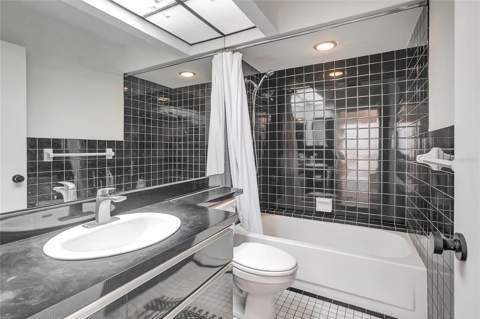 312 S Riverhills Drive, Tampa FL - photo 22 of 99