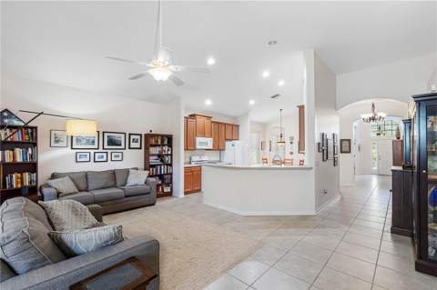5335 Clover Mist Drive, Apollo Beach FL - photo 18 of 44