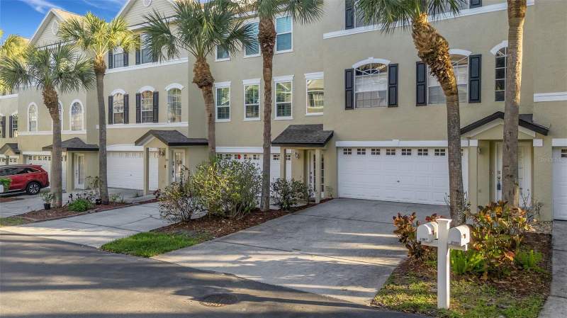 Bayshore Townhouses