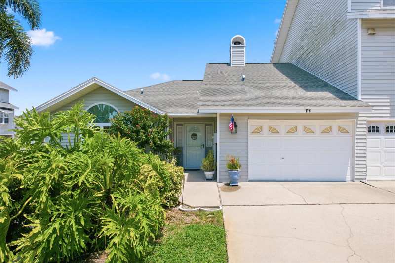 2 bedroom Villa at 11722 Currie Lane #F1, Caribbean Cove, Largo — photo 1