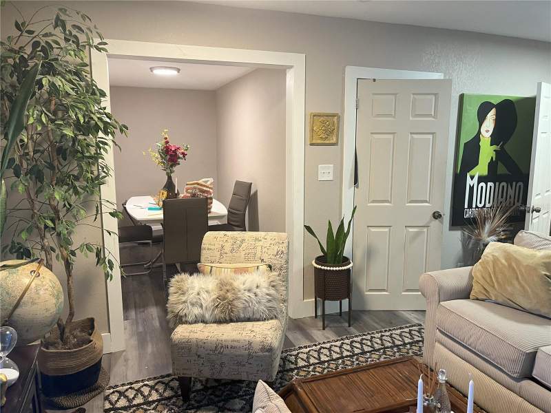 3 bedroom Single Family Residence at 1874 Douglas Avenue, Sunset Point 1st Add, Clearwater — photo 5