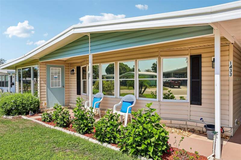 2 bedroom Manufactured Home at 1433 APACHE CIRCLE, TAVARES LAKE FRANCES ESTATES, TAVARES — photo 3