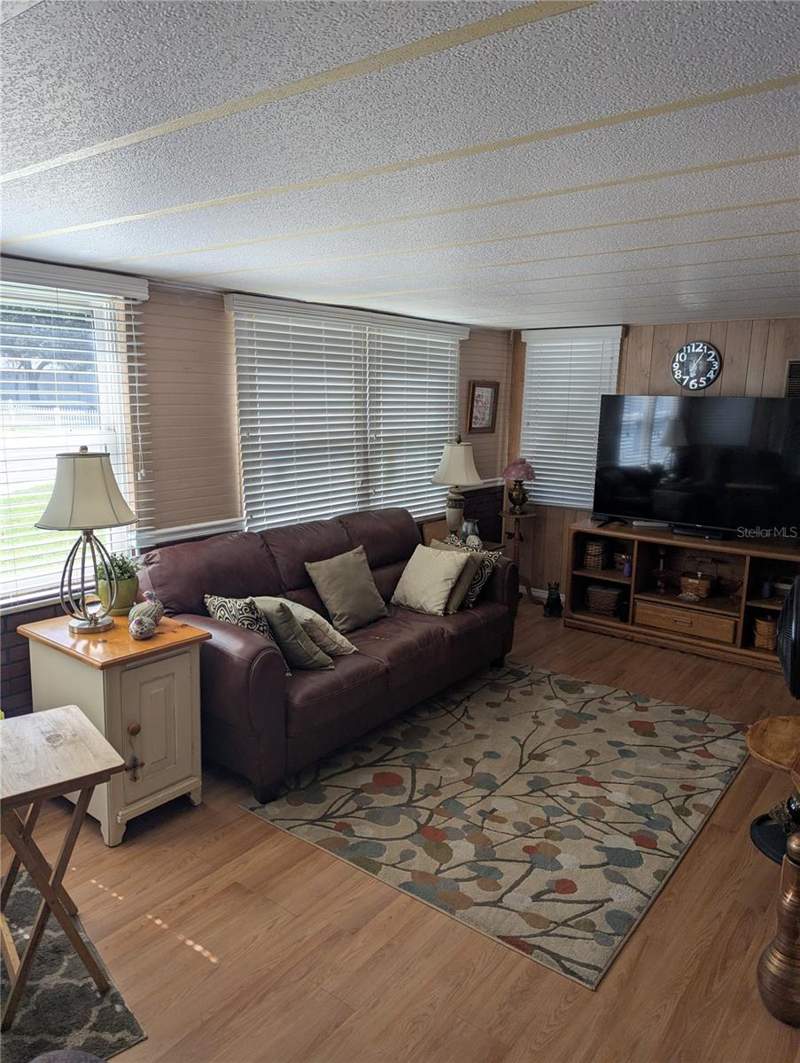 2 bedroom Mobile Home at 34214 Canal Drive, Sunset Palms Unrec, Pinellas Park — photo 2