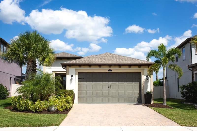 Estancia SavonaHomes for Sale in Wesley Chapel, FL