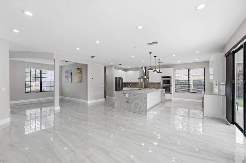 5 bedroom Single Family Residence at 3335 RED ASH CIRCLE, LIVE OAK RESERVE UNIT ONE, OVIEDO — photo 4