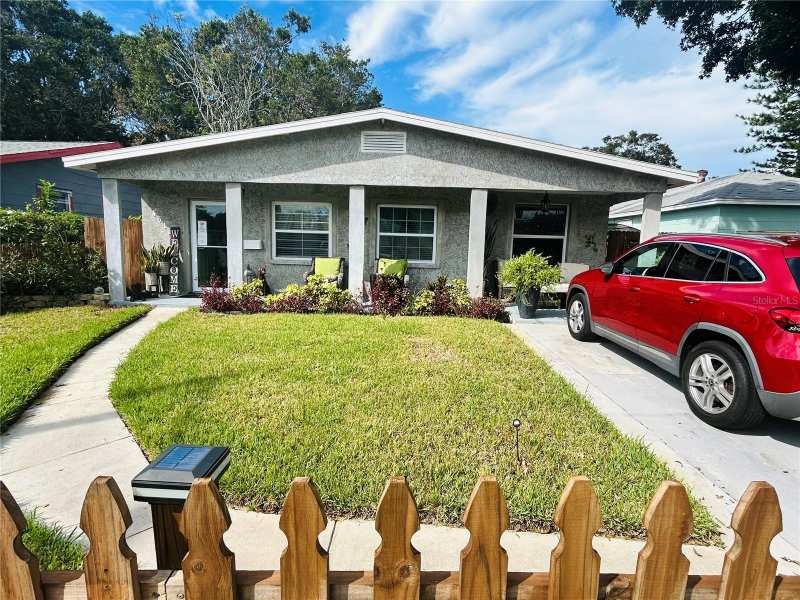 3 bedroom Single Family Residence at 4611 14th Avenue, Ridgeway, St Petersburg — photo 1