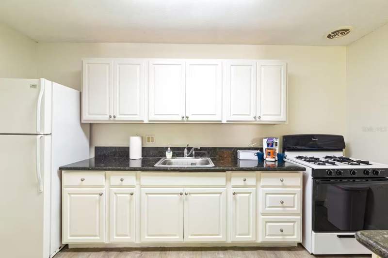 2 bedroom Condominium at 1700 SW 16th Court #K24, Summit House, Gainesville — photo 5