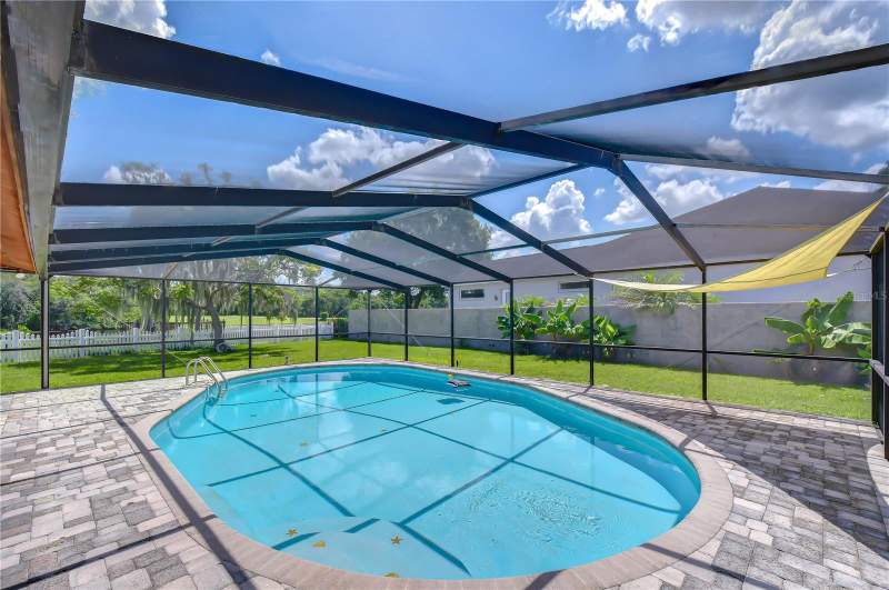 4 bedroom Single Family Residence at 1224 Rainbrook Circle, Bloomingdale, Valrico — photo 2