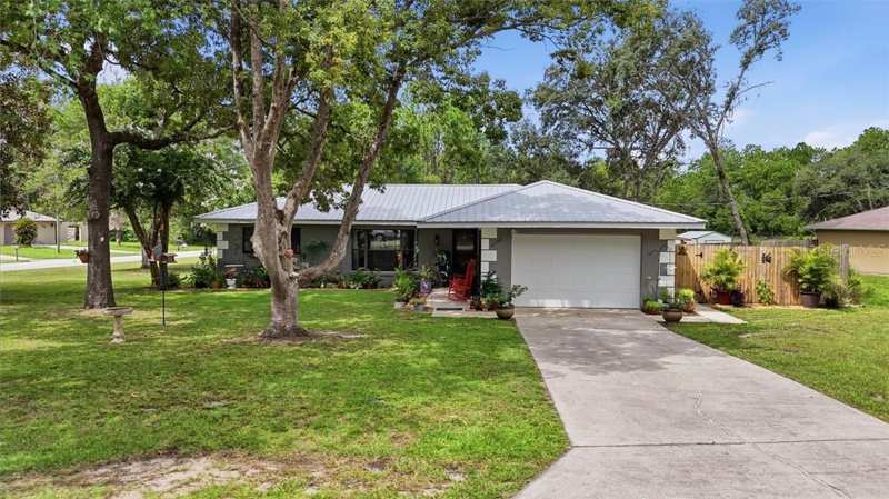 2 bedroom Single Family Residence at 9188 N Commodore Drive, Citrus Springs, Citrus Springs — photo 1