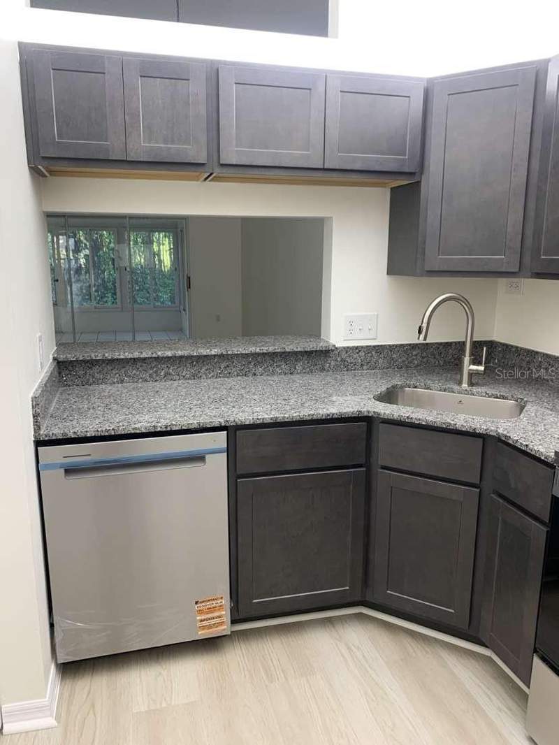 2 bedroom Condominium at 13136 Cypress Hill Drive #125A, Pine Rdg Sugar Crk Village 1 1, Hudson — photo 3