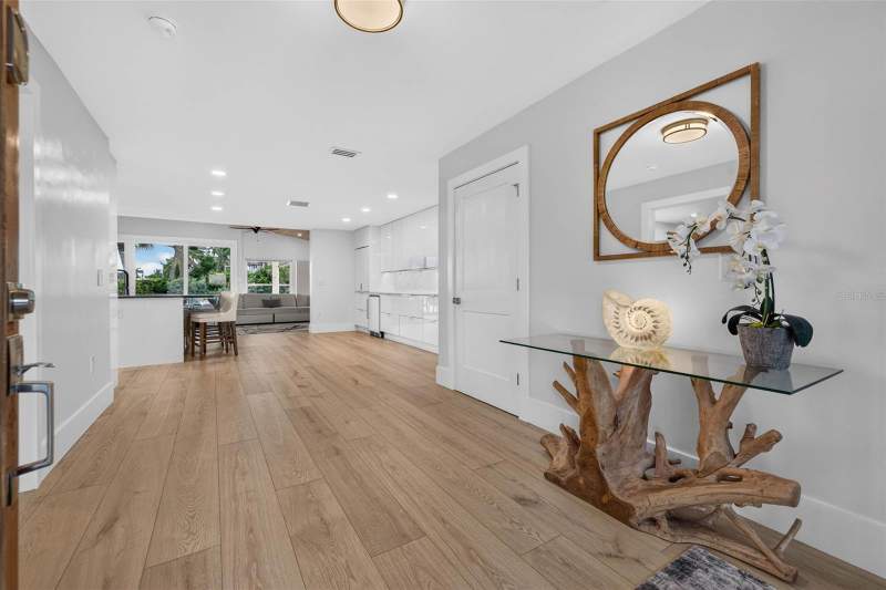 3 bedroom Single Family Residence at 8009 13th Avenue, South Cswy Isle Yacht Club 4th Add, St Petersburg — photo 5