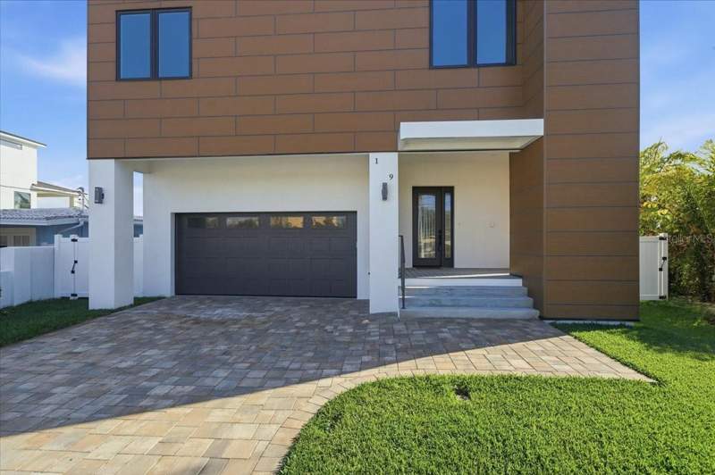4 bedroom Single Family Residence at 109 Punta Vista Drive, Punta Vista Bennett Beach, St Pete Beach — photo 2