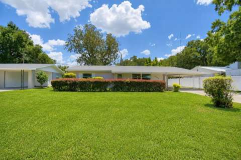 2521 Mccranie Place, home for sale in Lakeland 33801