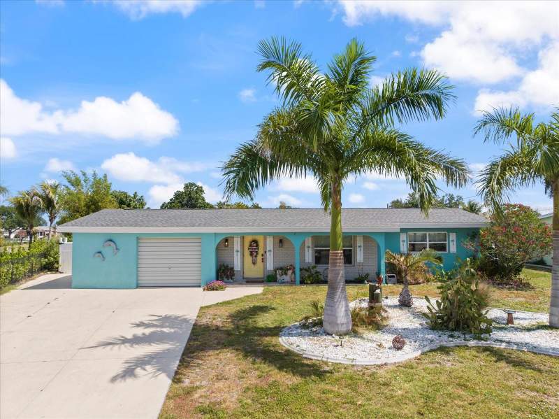 4 bedroom Single Family Residence at 168 Buckeye Avenue, Port Charlotte Sec 006, Port Charlotte — photo 2