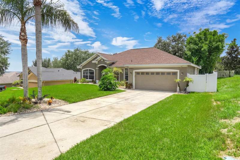 3 bedroom Single Family Residence at 13428 E VIA ROMA CIRCLE, LAKE LOUISA HIGHLANDS PH 02 A&BLT 60, CLERMONT — photo 3
