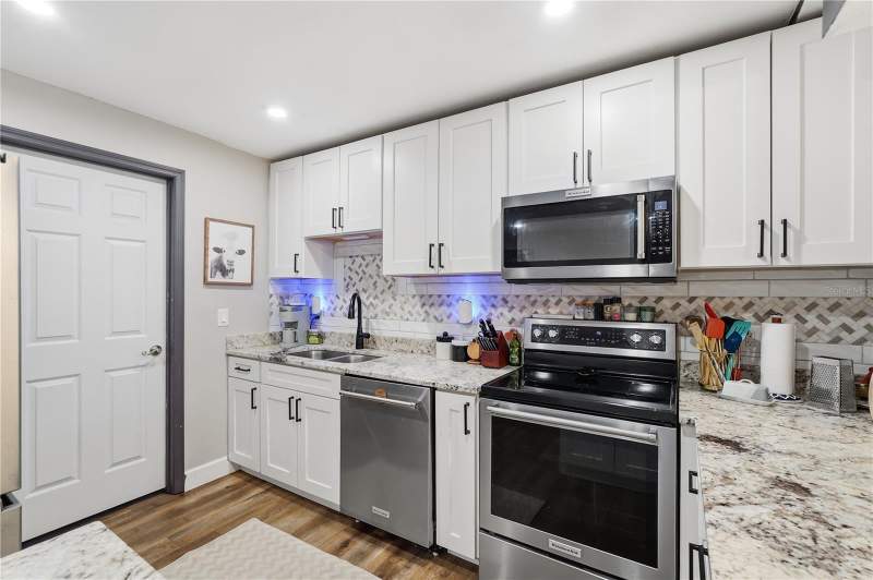 2 bedroom Condominium at 1200 Tarpon Woods Boulevard #N2, Tarpon Woods Condo 3, Palm Harbor — photo 4